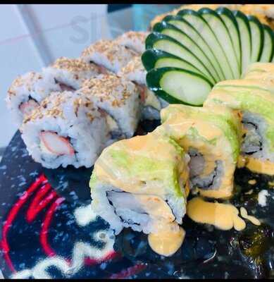 Luvxaki Sushi