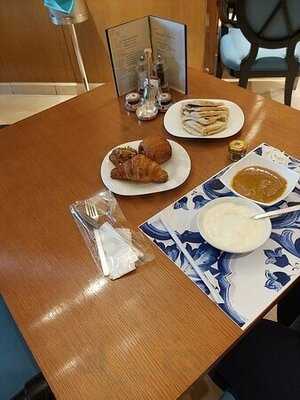 مطعم و غريل بلو