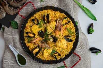 مطعم سانتوريني اليوناني