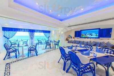 مطعم سانتوريني اليوناني