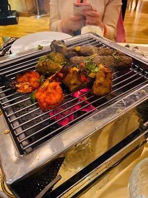 ‪the Moghul Room‬