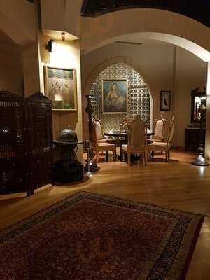 ‪the Moghul Room‬