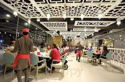 تمارا بيسترو لبناني