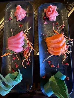 ‪saigon Restaurant & Lounge‬