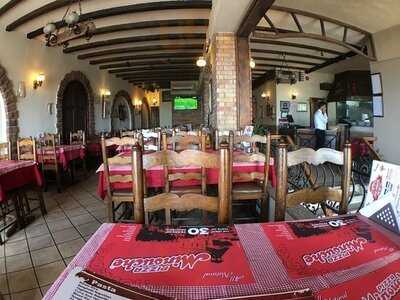 ‪minouche Pizza‬