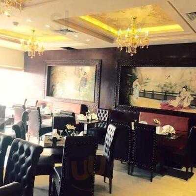 ‪simonds Restaurant & Sushi‬