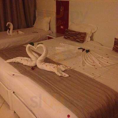 ‪sidi Mansour Restaurant & Cafe‬