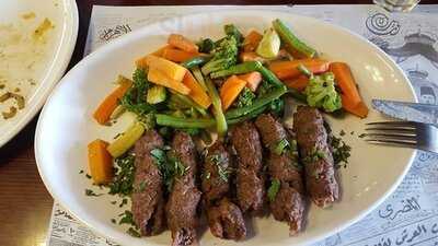 مطعم وكافيه تاشا