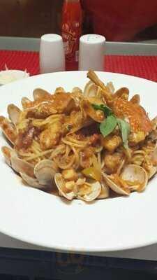 ‪baci Restaurant & Cafe‬