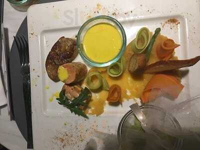 ‪upper Deck Lounge‬