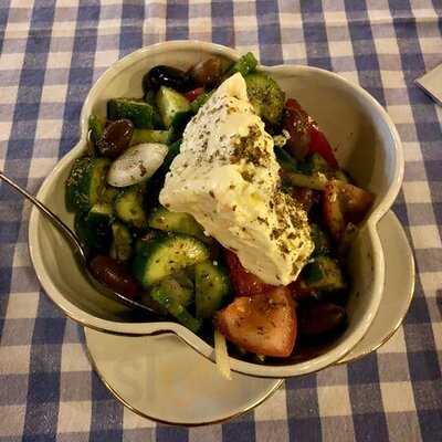 ‪greek Club Center‬