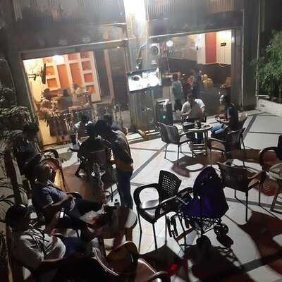 سلسلة  كافي  شوب  ثري  ماسترز