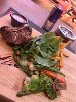 ‪andiamo Pizza Garden And Bar‬