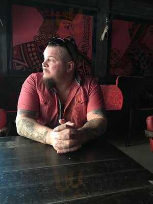 أنتخ مطعم و كافي