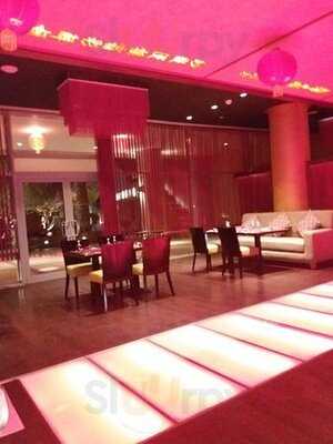 الأحمرالصيني