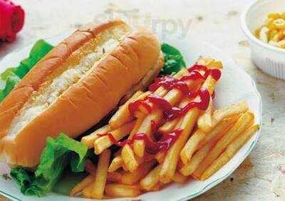 كورتيارد معادي