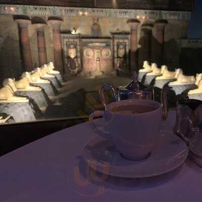 ‪the Revolving Restaurant‬