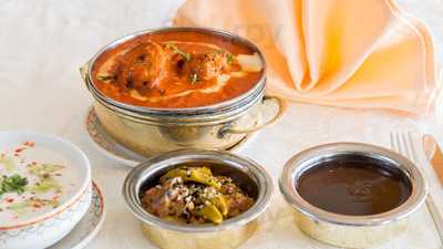 نواب إندين رسطرونت