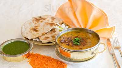 نواب إندين رسطرونت