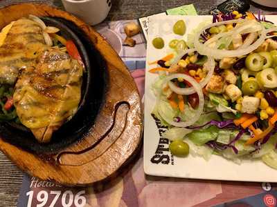 ‪stereo Restaurant & Cafe‬