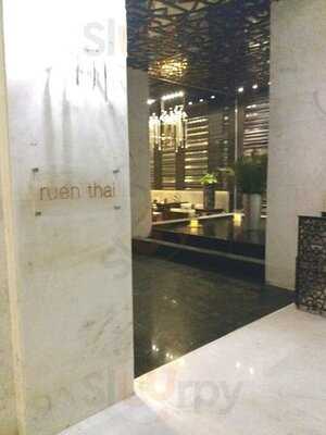 ‪ruen Thai At The Dusit Thani Lakeview‬