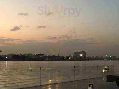 ‪shakespeare And Co.‬