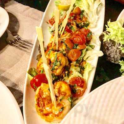 ‪u Bistro & Bar‬