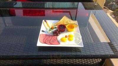 ‪gravita Rooftop Restaurant‬