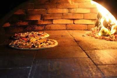 ‪pizza Al Forno‬