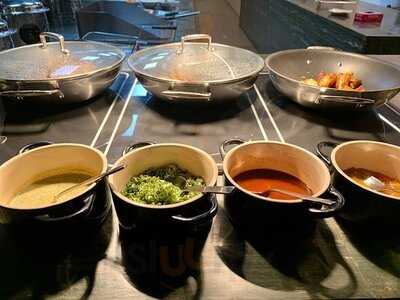 ‪straight Kitchen‬