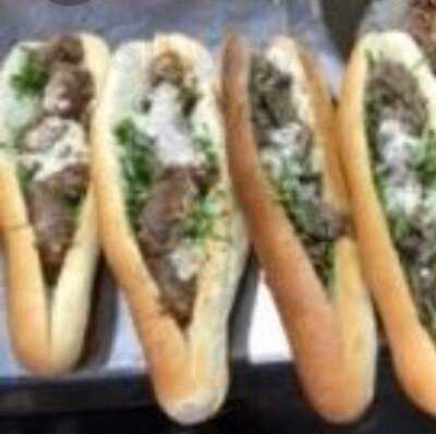 مطعم عز المنوفي