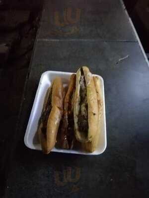 مطعم عز المنوفي