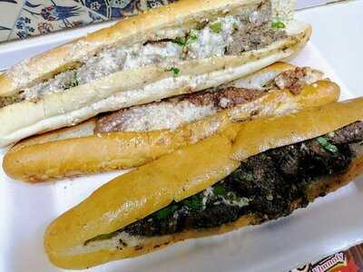 مطعم عز المنوفي