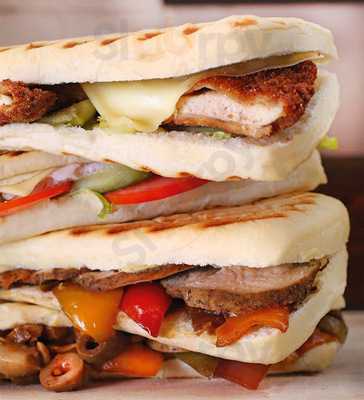 ‪smiley's Grill‬