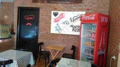 ‪vinny's Pizzeria‬