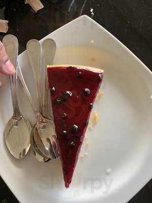 ‪atlantis Restaurant & Cafe‬