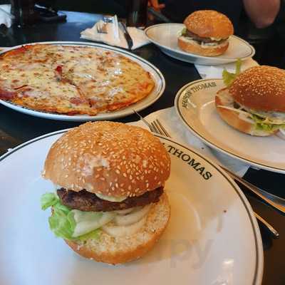 ‪roma Pizza 2 Go - Buffalo Burger‬