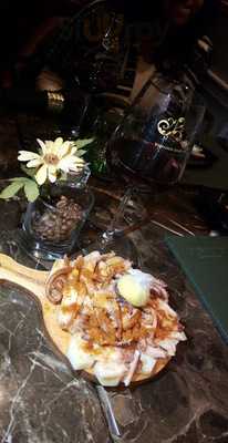 ‪pinchos Tapas Bar & Restaurant‬