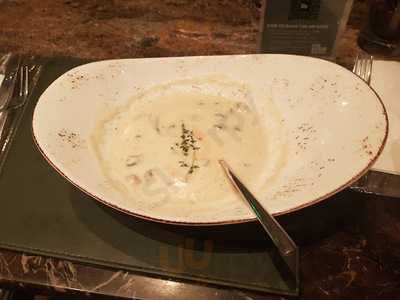 ‪pinchos Tapas Bar & Restaurant‬