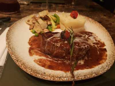 ‪pinchos Tapas Bar & Restaurant‬