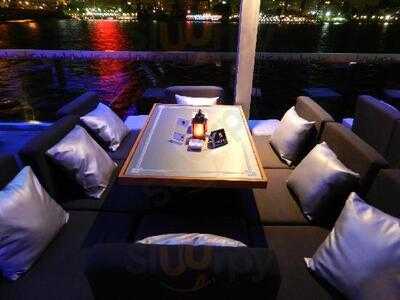 ياسو لبنيز لاونج