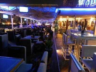 ياسو لبنيز لاونج