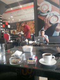 ‪new Look Cafe Lounge‬