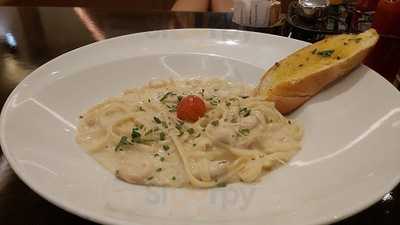 مطعم و كافي سوفرانو