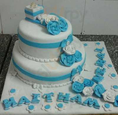 ‪black Forest Pastry‬