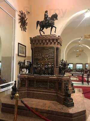 مخبوزات قصر عابدين