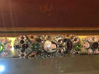 مخبوزات قصر عابدين