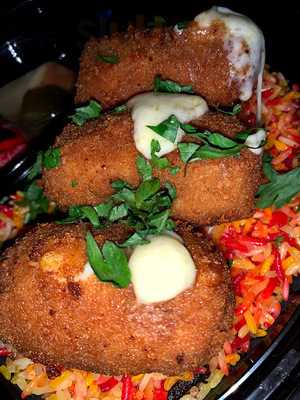 مطعم جدتي فطميتو