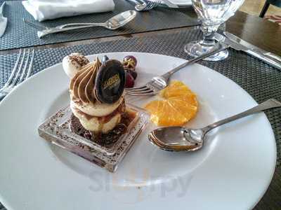 ‪athena Restaurant‬