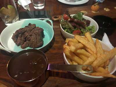 ‪monkey Bar & Grill‬